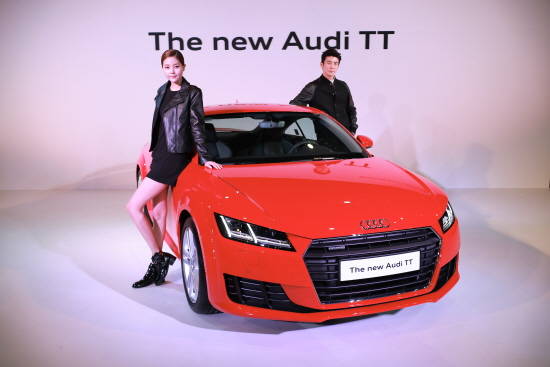 아우디 코리아가 프리미엄 콤팩트 스포츠카 '더 뉴 아우디 TT'를 국내시장에 처음 선보였다. = 노병우 기자