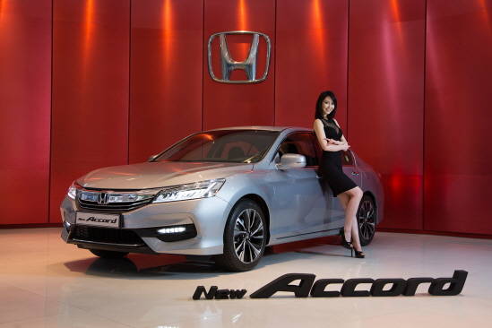 2016년형 뉴 어코드는 기존 모델보다 한층 미래지향적이고 혁신적인 디자인 변화를 이뤄낸 것이 특징이다. ⓒ 혼다코리아