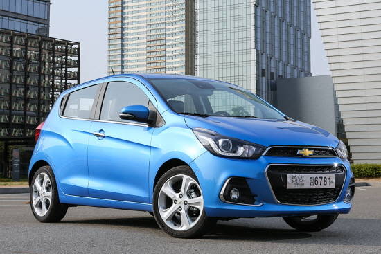 '더 넥스트 스파크'가 한국GM의 판매량을 견인하고 있으며, 한국GM은 브랜드 '쌍두마차'인 스파크와 임팔라 덕에 2002년 회사 출범 이후 역대 최대 10월 판매치를 기록했다. ⓒ 한국GM