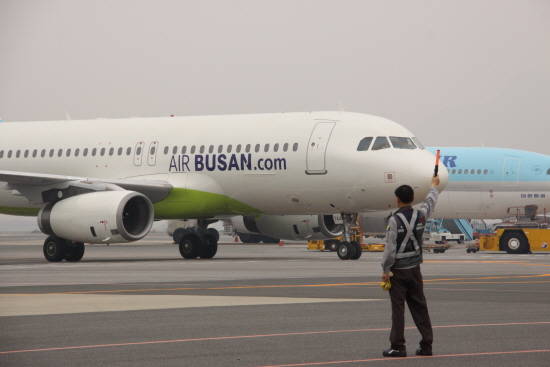 에어부산이 새롭게 도입한 이번 항공기는 다낭 증편과 내달 3일 취항예정인 부산~삿포로 노선에 투입될 예정이다. ⓒ 에어부산