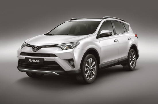 2016 올 뉴 RAV4는 도심주행은 물론, 오토캠핑 등 다양한 레저활동에 이르기까지 '크로스오버 SUV'로서의 주행의 즐거움을 더한 것이 특징이다. ⓒ 한국토요타