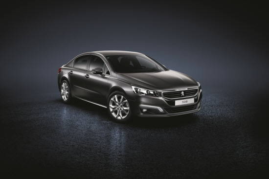 뉴 푸조 508의 날카롭고 강렬한 첫 인상은 푸조 고유의 아이덴티티와 세련된 디자인 요소들의 절묘한 조화로 완성됐다. ⓒ 한불모터스