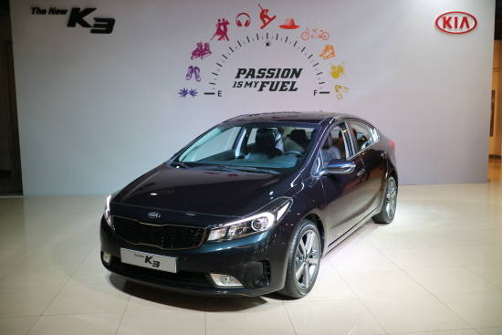 기아차 K3가 세련미와 고급감을 더한 스포티한 디자인과 상품성을 강화해 새롭게 태어났다. = 노병우 기자