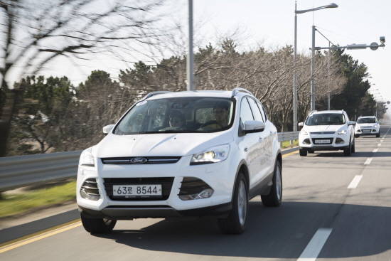 고성능 디젤 엔진과 풍부한 스마트 기능으로 무장한 디젤 중형 SUV '2016 뉴 쿠가'. ⓒ 포드코리아