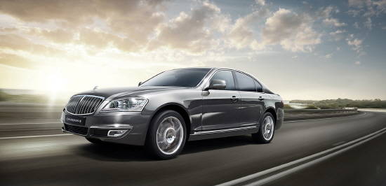 쌍용차 체어맨 W 카이저는 기존 체어맨 W가 가진 전통과 역사에 더욱 행상된 품격과 편의성을 내세워 오너에게 누구보다 큰 가치와 품위를 선사할 것으로 전망된다. Ⓒ 쌍용자동차