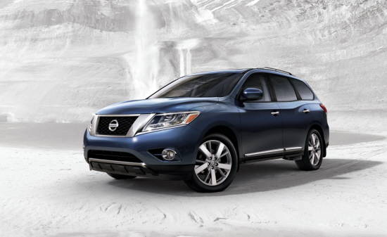 한국닛산은 상품성을 높인 2016년형 패스파인더의 국내판매를 시작했다. ⓒ 한국닛산