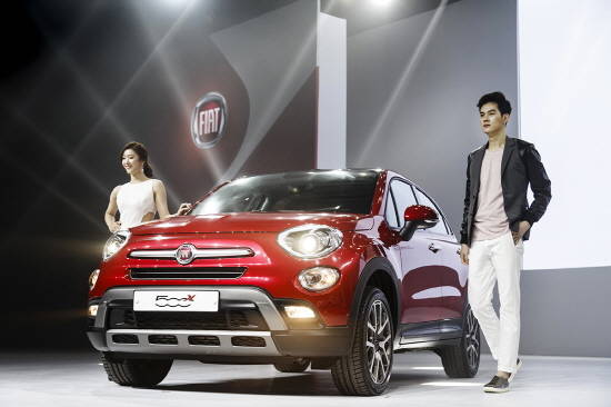 FCA 코리아가 이탈리아의 감성 디자인과 첨단 스마트 드라이빙 시스템이 빚어낸 피아트 첫 소형 SUV '올-뉴 피아트 500X(All-New Fiat 500X)'를 출시했다. ⓒ FCA 코리아