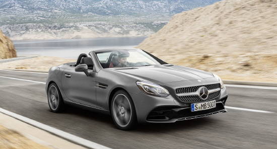 더 뉴 SLC는 프리미엄 컴팩트 로드스터 SLK 페이스리프트 모델로, 세그먼트가 탄생한지 20년 만에 전형적인 컴팩트 로드스터가 최적화된 기술 및 향상된 디자인을 자랑한다. Ⓒ 메르세데스-벤츠 코리아