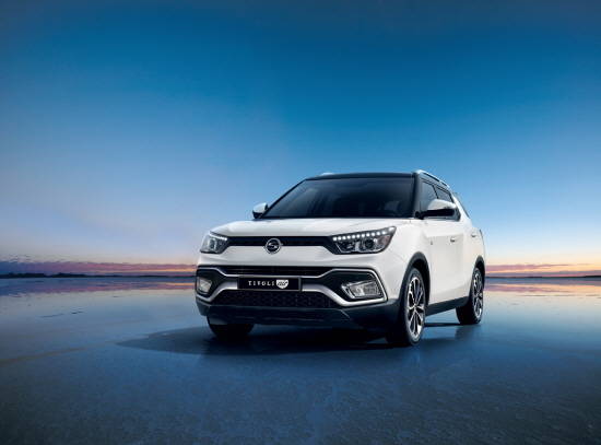 티볼리 에어는 티볼리 브랜드 고유의 세련되면서도 스타일리시한 디자인 아이덴티티를 계승 및 발전시킨 유니크 다이내믹 스타일로 무장했다. ⓒ 쌍용자동차