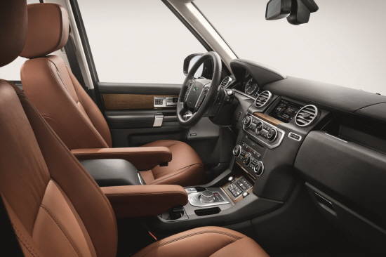 랜드로버 디스커버리 랜드마크 에디션 인테리어. ⓒ 재규어 랜드로버 코리아