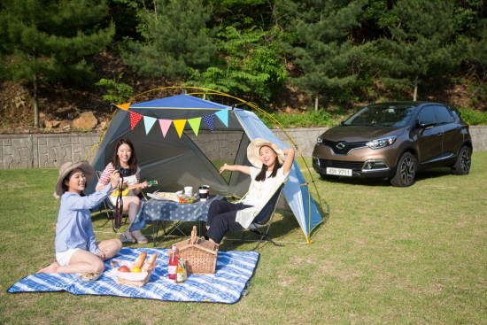 르노삼성은 지난 23일부터 최고급 소재의 르노삼성 전용 피크닉세트를 론칭하고, 프렌치 럭셔리 팩을 100개 한정판매 중이다. ⓒ 르노삼성자동차