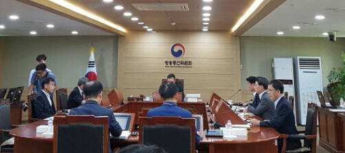 8일 방통위 전체회의가 진행되고 있다. ⓒ 프라임경제