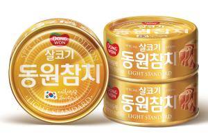 동원 금메달참치. 메달 모양으로 디자인한 황금색 캔에 대한민국 응원 문구가 적혀 있다. ⓒ 동원F&B