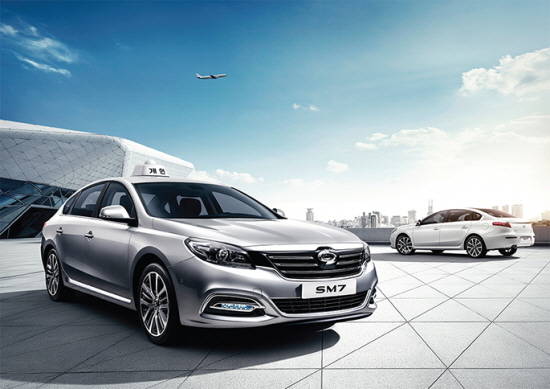르노삼성이 경제성과 사용편의성 앞세운 SM7 택시모델을 출시, 준대형 택시시장에 도전장을 내밀었다. ⓒ 르노삼성자동차