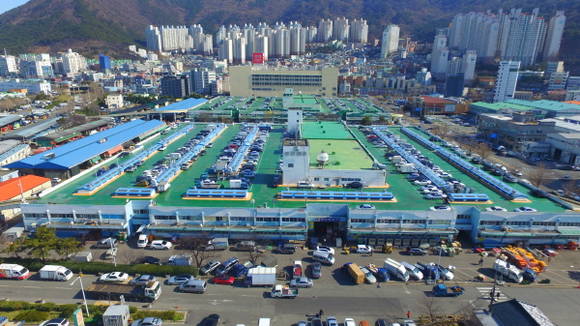 ⓒ 엄궁농산물도매시장관리사업소