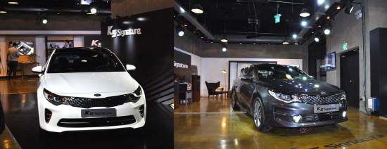 MX와 SX 모두 선택 가능한 시그니쳐 트림은 세련된 LED헤드램프와 기존 준대형 차급에 적용된 실내공간 상단 블랙 스웨이드를 탑재해 보다 고급스러움을 강화했다. 사진 왼쪽부터 SX, MX 모델. Ⓒ 프라임경제