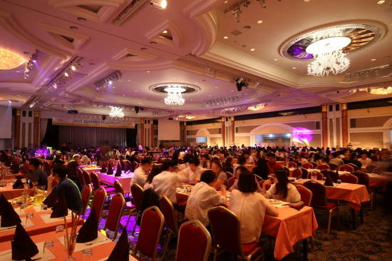 롯데호텔부산의 지난해 8월 개최된 2015 서머 비어 파티 모습. 올해 비어 파티는 같은 장소에서 26일 개최된다. ⓒ 롯데호텔부산