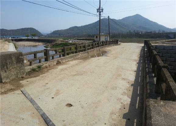 구미시 선산읍 봉곡천 노후 교량. ⓒ장석춘 의원실