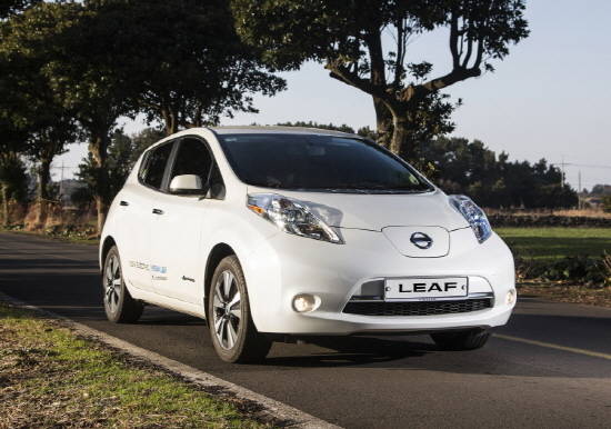 완벽한 친환경 전기차인 닛산 리프는 공기역학에 최적화된 외관 디자인을 비롯해 △넉넉한 실내공간 △내연기관 차량 수준의 주행성능 △쉽고 편리한 충전 △충분한 주행거리 등 다양한 장점을 두루 갖췄다. Ⓒ 한국닛산