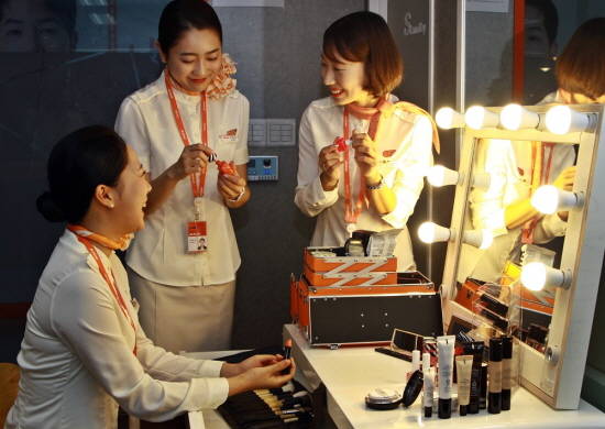 제주항공 파우더룸. 제주항공 기내 특화서비스가 다양해지고 있다. ⓒ 제주항공