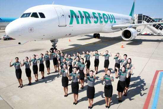 에어서울이 독자적인 디자인으로 도색을 마친 첫 번째 항공기를 도입했다. ⓒ 에어서울