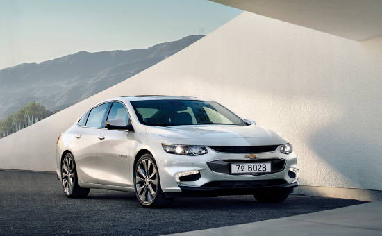 사진 속 모델 올 뉴 말리부. 한국GM의 신차 편중 현상이 심화하면서 판매 불균형에 대한 우려가 커지고 있다. ⓒ 한국GM