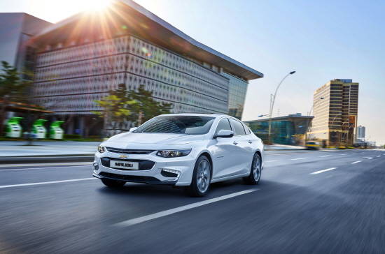 이전모델 대비 차체무게를 130㎏가량 감량한 신형 말리부는 스마트 엔지니어링으로 충격을 많이 받는 부분을 보강하면서 이전보다 뛰어난 안전성을 확보했다. ⓒ 한국GM