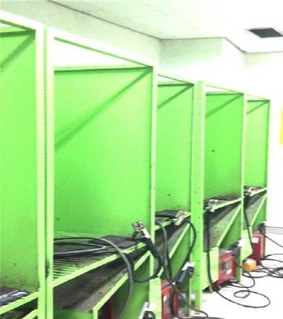 위험천만한 명지전문대의 용접실습실 모습. ⓒ 명지전문대 기계과