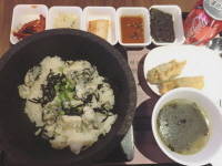 혼밥족을 위한 메뉴. 반찬과 국이 가지런히 세팅됐다. ⓒ 프라임경제