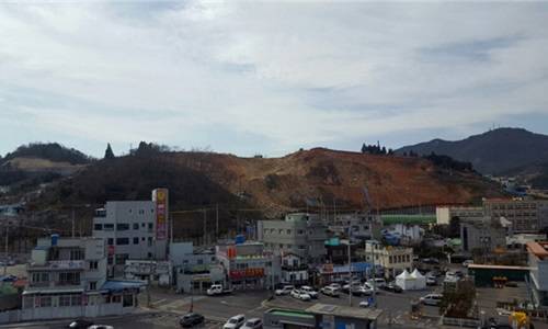 여수시 남산초교앞 예암산 급경사지 붕괴위험지역 공사현장 ⓒ 여수시