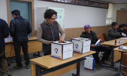 보궐선거를 대비해 사전 모의투표체험을 실시했다. ⓒ 순천시선관위