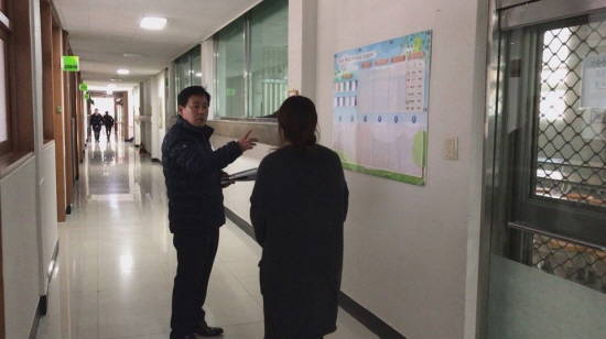 용인시는 새 학기를 맞아 오는 17일까지 관내 초·중·고등학교 집단급식소 180곳을 대상으로 원산지 표시 집중점검을 실시한다. ⓒ 용인시