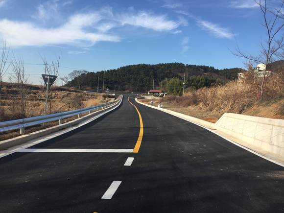 죽계마을~남양저수지 2차선 확장도로. ⓒ 사천시청