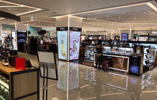 신세계면세점은 지난 1월 업계 최단 기간 흑자를 기록했으나 중국 정부의 사드 보복성 조치 이후 고객수가 급감했다. = 백유진 기자