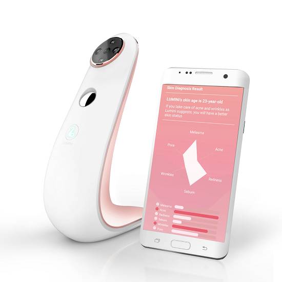 올해 삼성전자 C랩을 통해 스타트업으로 창업한 루미니의 맞춤형 화장품 추천 솔루션. ⓒ 삼성전자