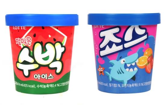 홈플러스와 롯데제과는 30년 스테디셀러 제품인 수박바와 죠스바를 리뉴얼한 '수박통'과 '죠스통'을 선보였다. ⓒ 홈플러스