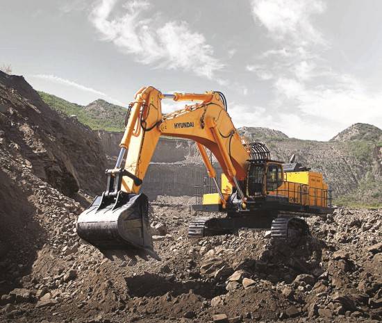 현대건설기계가 러시아에서 수주한 120톤급 초대형 굴삭기. ⓒ 현대중공업