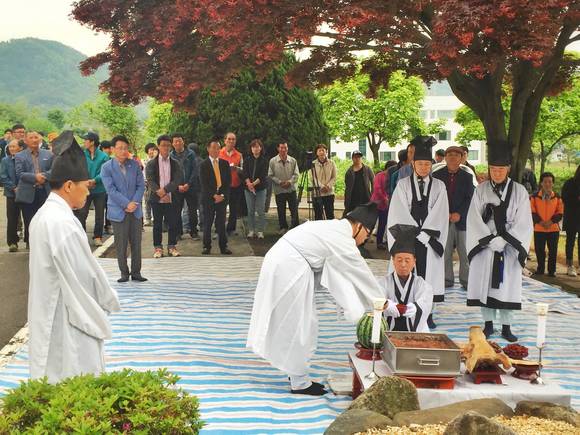 충남도 농업기술원에서 풍잠기원제를 지내고 있다. ⓒ 충남도