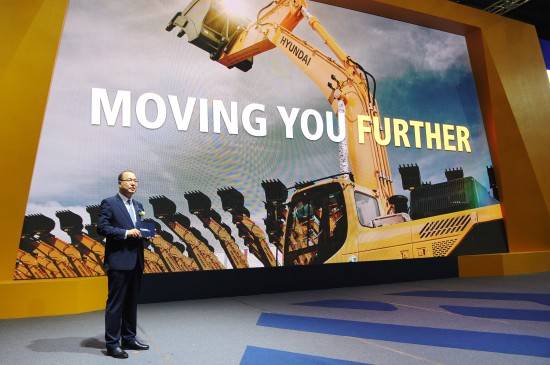 공기영 현대건설기계 사장이 24일 '2017 한국국제건설기계전'에 참석해 발언하고 있다. ⓒ 현대중공업