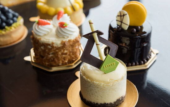 부산롯데호텔 델리카한스가 롯데뉴욕팰리스호텔 베이커리 메뉴를 판매한다. ⓒ 부산롯데호텔