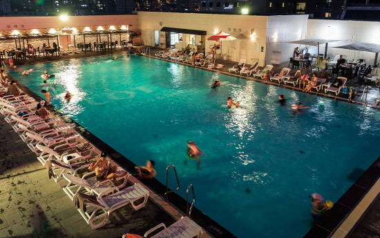 ㈜부산롯데호텔이 여름휴가로 호텔을 찾는 고객을 위해 여름 특가 패키지를 다양하게 마련해 8월31일까지 판매한다. ⓒ ㈜부산롯데호텔