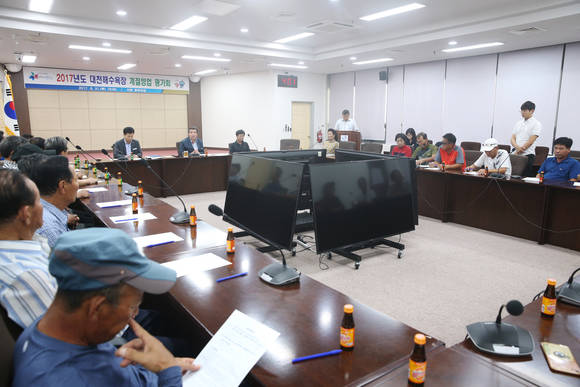 2017년도 대천해수욕장 계절영업 평가회 장면. ⓒ 보령시청
