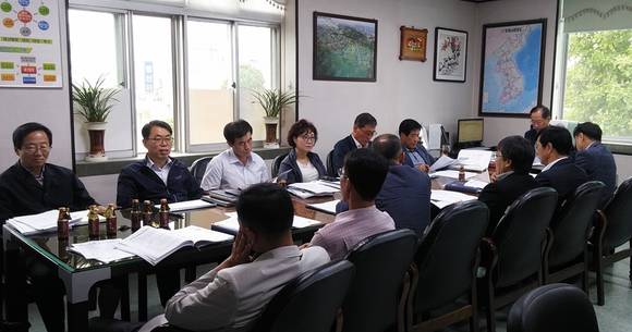 예산군은 부군수실에서 김태호 부군수와 각 실·과장들이 참석한 가운데 일자리창출 아이디어 보고회를 개최했다. ⓒ 예산군청