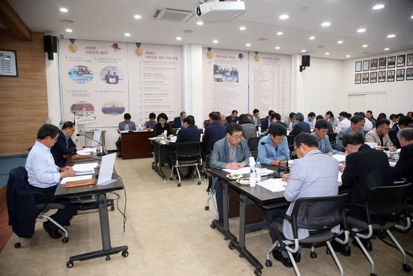 충남 서천군은 14일 군청 대회의실에서 '2018년 시책구상 보고회'를 개최했다. ⓒ 서천군청