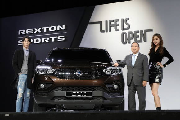 쌍용차가 2018년 SUV시장에 새로운 트렌드를 제시할 렉스턴 스포츠를 출시했다. ⓒ 쌍용자동차