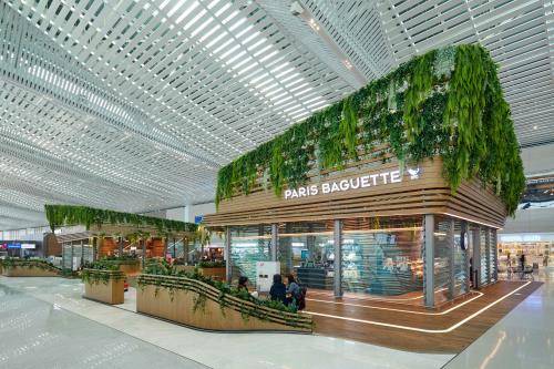 인천공항 2터미널 파리바게뜨 외부 전경. ⓒ 파리바게뜨