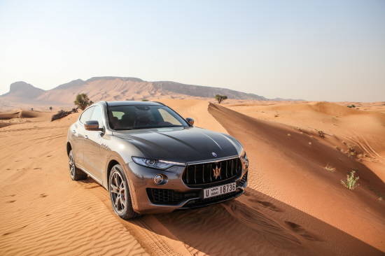 럭셔리 SUV 세그먼트에 새로운 바람을 일으키는 르반떼는 온·오프로드에서 탁월한 드라이빙 경험을 제공하고 있다. 특히 스포티한 매력을 찾는 운전자 니즈를 충족시키는 그란스포트 트림(사진)은 내·외관 곳곳에서 전설적인 브랜드 레이싱 DNA를 발견할 수 있다. ⓒ FMK