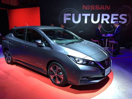 지난 6일 싱가포르에서 개최된 닛산 퓨쳐스(Nissan Futures) 행사에 전시된 2세대 리프. = 노병우 기자