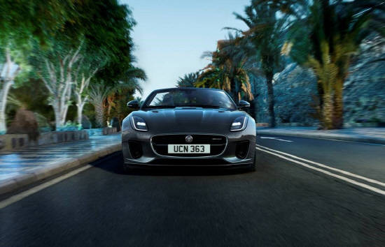 압도적인 퍼포먼스와 날카로운 핸들링, 매혹적인 디자인이 완벽하게 어우러진 재규어 뉴 F-타입은 다양하고 세심한 변화를 통해 한층 더 강력해졌다. ⓒ 재규어 랜드로버 코리아