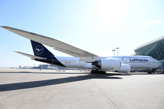 루프트한자 신규 도장 항공기 보잉 B747-800. ⓒ 루프트한자